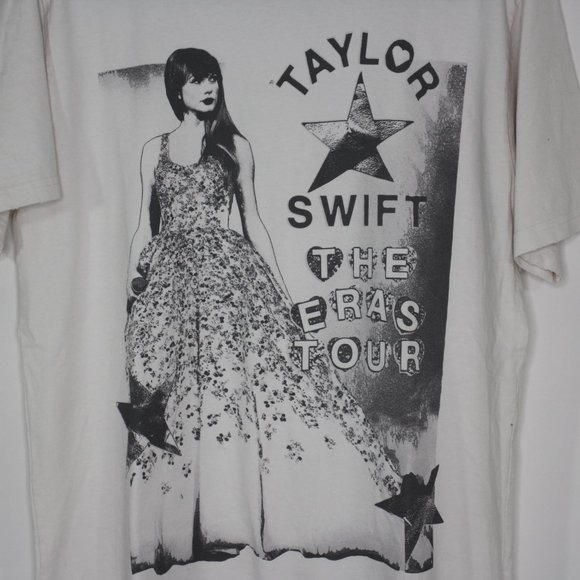 Taylor Swift Mens Small The Eras Tour Official Concert T-Shirt NEW R1550 - Picture 2 of 8